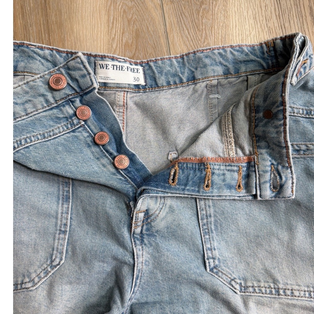 We The Free Denim Shorts Womens 30 High Rise Raw Hem Button Fly Boho Distressed - Picture 11 of 11